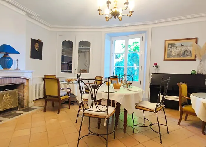 Chambres D\'Hotes Du Domaine De L\'Isle